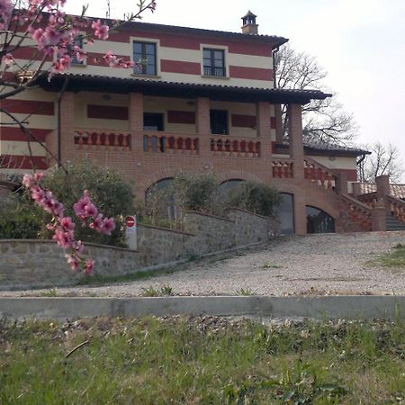 Le Rasse Pension Citerna Buitenkant foto