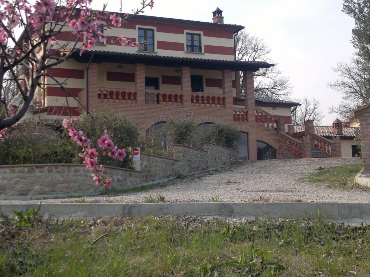 Le Rasse Pension Citerna Buitenkant foto